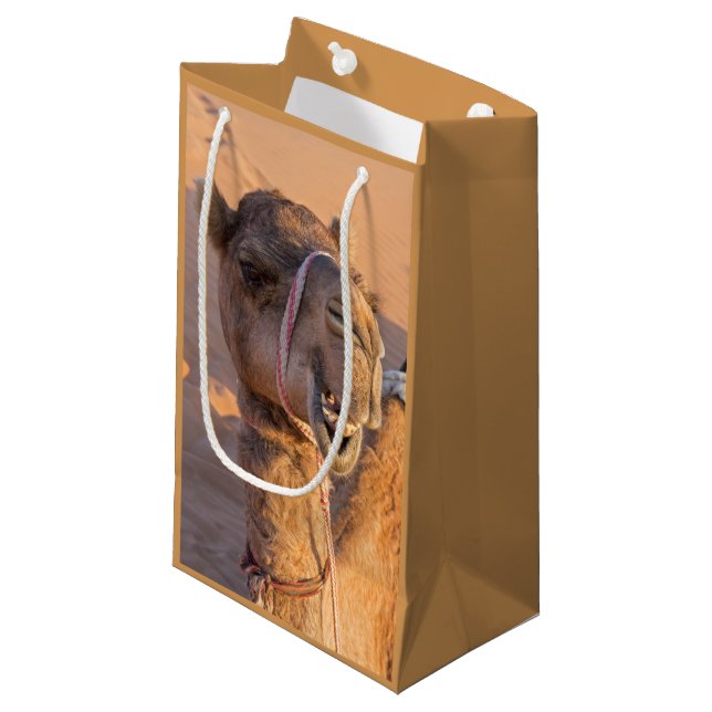 Sacola Para Presentes Pequena Camelo Engraçado (Frente inclinada)