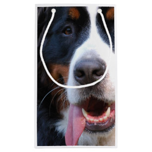 Sacola Para Presentes Pequena Cão de montanha de Bernese realmente bonito