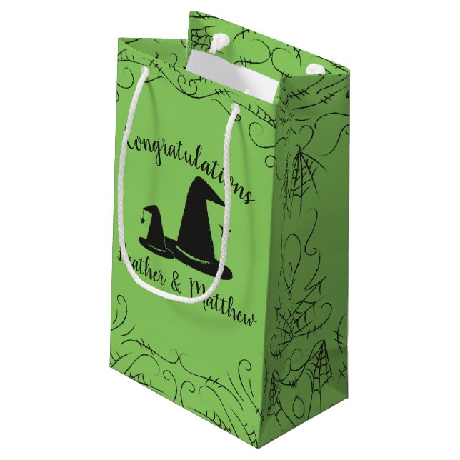 Sacola Para Presentes Pequena Chá de fraldas de bruxas Halloween (Verso inclinado)