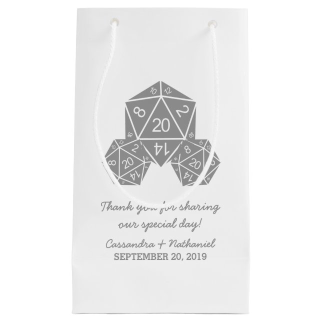 Sacola Para Presentes Pequena Cinza D20 Dice Wedding Gift Bag (Frente)
