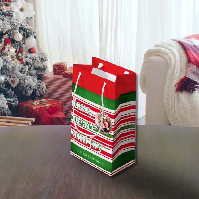 Sacola Para Presentes Pequena Feriado de Joy Paz para a Família de Natal (Criador carregado)