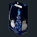 Sacola Para Presentes Pequena Gift Bag Christmas Snowman<br><div class="desc">Gift Bag Algo para todos oferece sacos personalizados de presentes, especialmente para você desenhado para expressar as belas palavras para o seu amado. Este saco de presentes de na moda único trará um sorriso aos seus entes queridos. Enquanto vocês já estão aqui, talvez queiram ver outros itens relacionados ao banheiro,...</div>