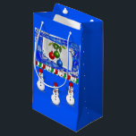 Sacola Para Presentes Pequena Gift Bag Christmas Snowman<br><div class="desc">Gift Bag Algo para todos oferece sacos personalizados de presentes, especialmente para você desenhado para expressar as belas palavras para o seu amado. Este saco de presentes de na moda único trará um sorriso aos seus entes queridos. Enquanto vocês já estão aqui, talvez queiram ver outros itens relacionados ao banheiro,...</div>