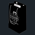 Sacola Para Presentes Pequena Gravata de Tuxedo de Despedida de Solteiro Hangove<br><div class="desc">Saca de Presente ou Saca de Favor Kit de Alívio de Ressaca de Despedida de Solteiro Preto</div>