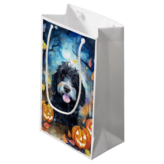 Sacola Para Presentes Pequena Halloween Bernedoodle Com Pumpkins Assustado (Frente inclinada)