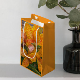 Sacola Para Presentes Pequena Lírio de Cana Amarela com Flores de Pontos Vermelh