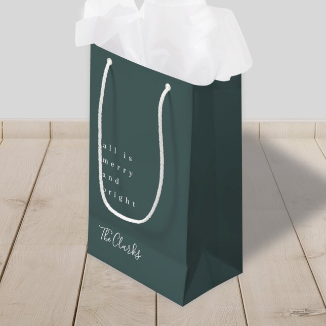 Sacola Para Presentes Pequena Natal mínimo | Floresta escandinava Verde Escuro (Elegant Scandi holiday gift bag with custom family name in forest green)