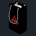 Sacola Para Presentes Pequena Nome do Monograma da Rapariga do Script Preto Verm<br><div class="desc">Nome do Monograma Simples Preto e Vermelho do Script Gift Bag. Isto faz o doce e perfeito presente de 16 anos,  casamento,  chá de panela,  aniversário,  chá de fraldas ou festa de solteira para alguém que ama luxo de glama e estilos quíticos.</div>