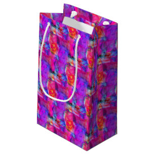 Sacola Para Presentes Pequena Rosa da arte, azul, fundo vermelho da textura