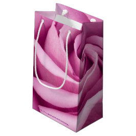 Sacola Para Presentes Pequena Rosa Rosa Dobrada à Perfeição