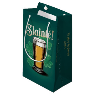 Sacola Para Presentes Pequena Saúde! Cerveja do Dia de São Patrício num copo ver