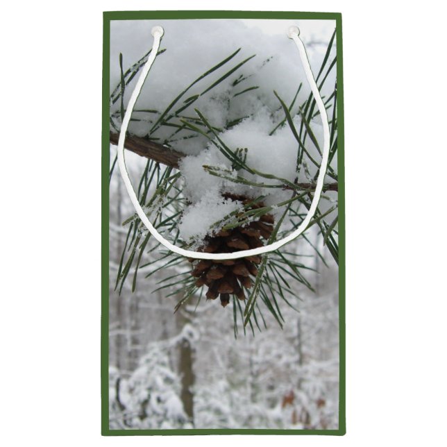 Sacola Para Presentes Pequena Snowy Pine Branch Winter Nature Fotografia (Verso)