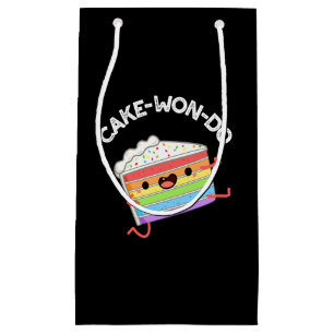 Sacola Para Presentes Pequena Torneira de Bolo Engraçado Taekwondo Cake Pun Dark