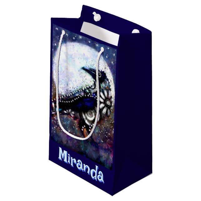 Sacola Para Presentes Pequena Whimsical Raven Moon Floral Personalized (Frente inclinada)