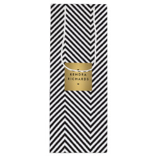 Sacola Para Vinho Padrão Preto e Branco Retro Nome Dourado Logotipo 