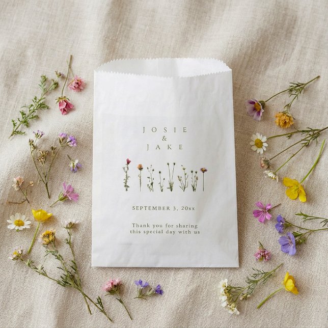 Sacolas rústicas de flores silvestres para casamen (Rustic wedding wildflowers favor bags.)