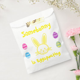 Sacolinha Algures Está A Aumentar A Gravidez Da Páscoa