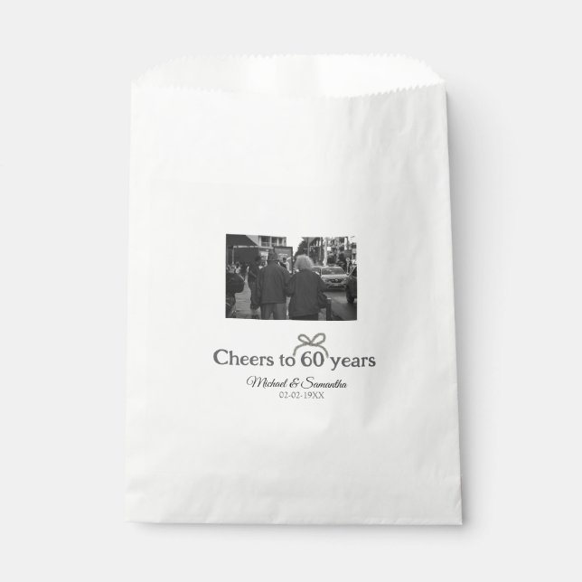 Sacolinha arco ouro aplaude casamento de 60 anos (Frente)