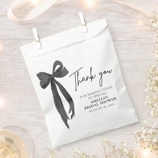 Sacolinha Arco Preto, ela é Chá de panela de Casando (Cortado)