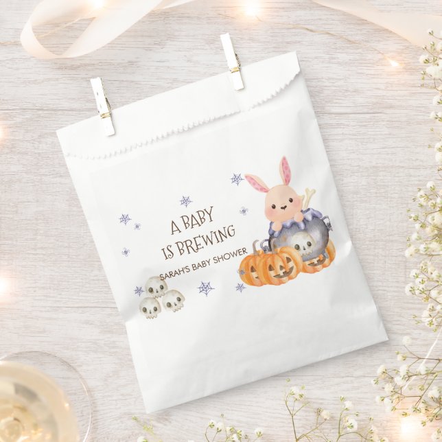 Sacolinha Bonito Halloween Cauldron Baby está criando Chá (Cortado)