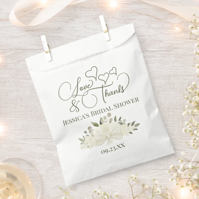 Sacolinha Buquê de Rosas Brancas Chá de panela de Amor e Obr (Cortado)