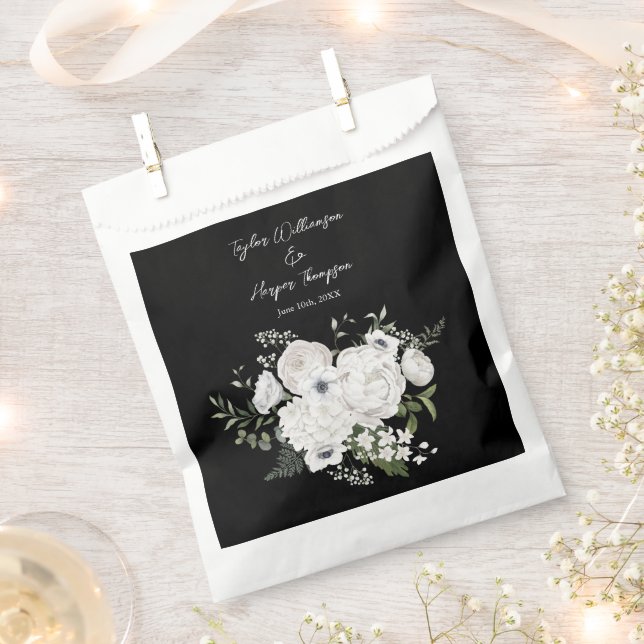 Sacolinha Buquê Floral Branco e Preto Moderno (Cortado)