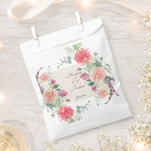 Sacolinha Buquê Floral Elegante em Aquarela