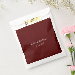Sacolinha Burgundy Modern Initials Minimalist Wedding 