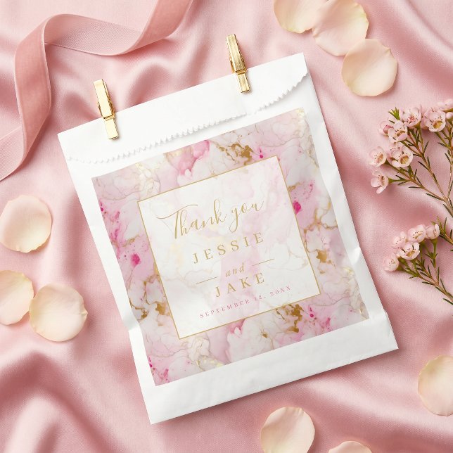 Sacolinha Casamento de mármore rosa e dourado (Pink and gold marble wedding favor bag)