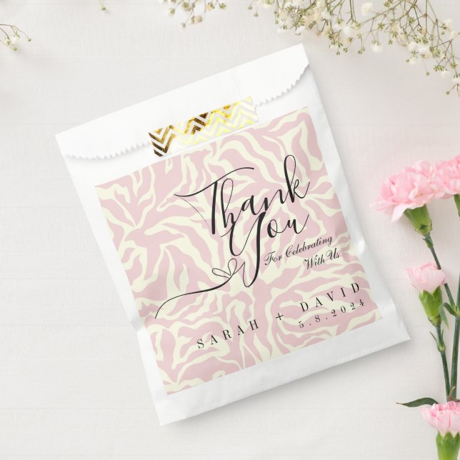 Sacolinha Casamento de Padrão de Zebra Branca e Rosa Elegant (Selado)