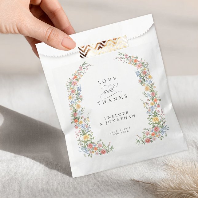 Sacolinha Casamento Floral do Jardim do Primavera de Pastel  (Soft Pastel Ornate Spring Garden Floral Wedding Favor Bag)