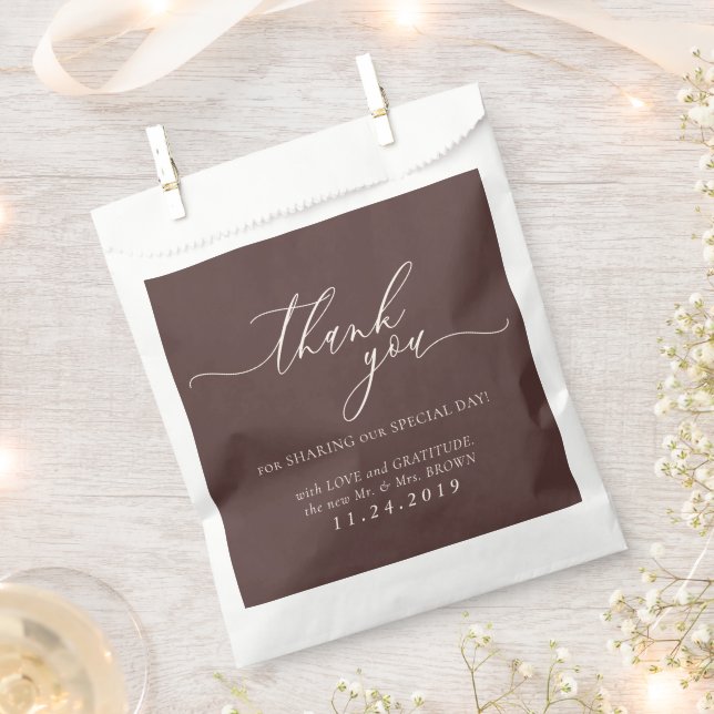 Sacolinha Casamento Minimalista Formal Marrom Chocolate (Cortado)