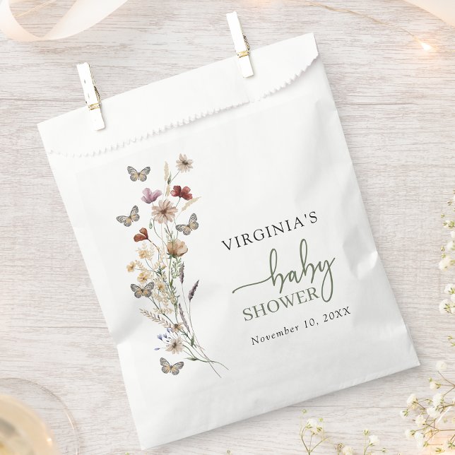 Sacolinha Chá de fraldas de flor selvagem Green Boho (Sage Green Boho Wildflower Baby Shower Favor Bag with Butterflies by Painted Paperie
)