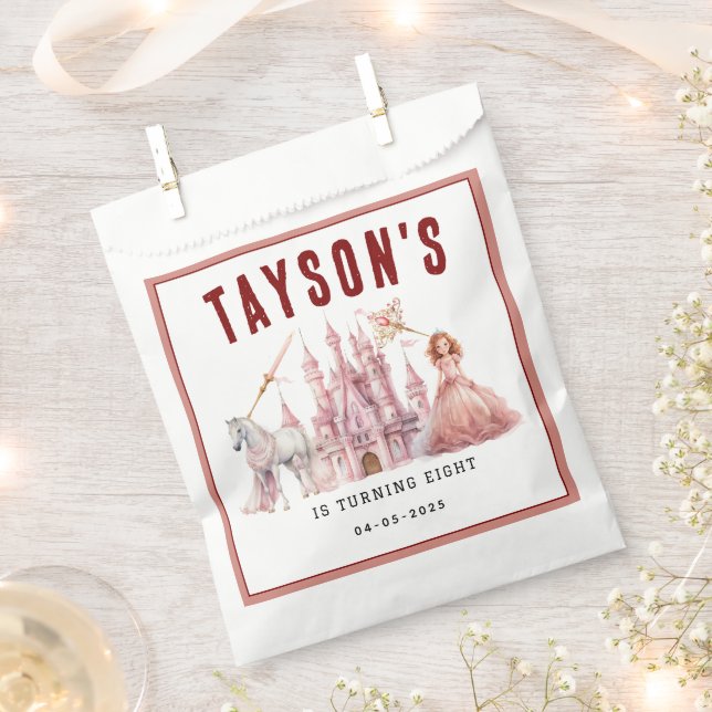 Sacolinha Chamando todas as princesas de Castelo Mágico 8º a (Cortado)