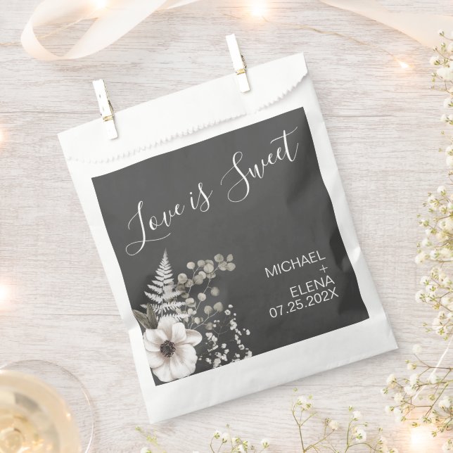 Sacolinha Cinzas Escuras e Casamento Floral Branco (Cortado)