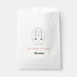 Sacolinha Coelhinho de Páscoa esperando para comer chocolat