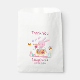 Sacolinha Coelho rosa-d'água no aniversário de criança do ja