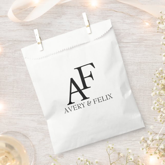 Sacolinha Convidado Elegante Branco e Preto do Monograma de  (Cortado)