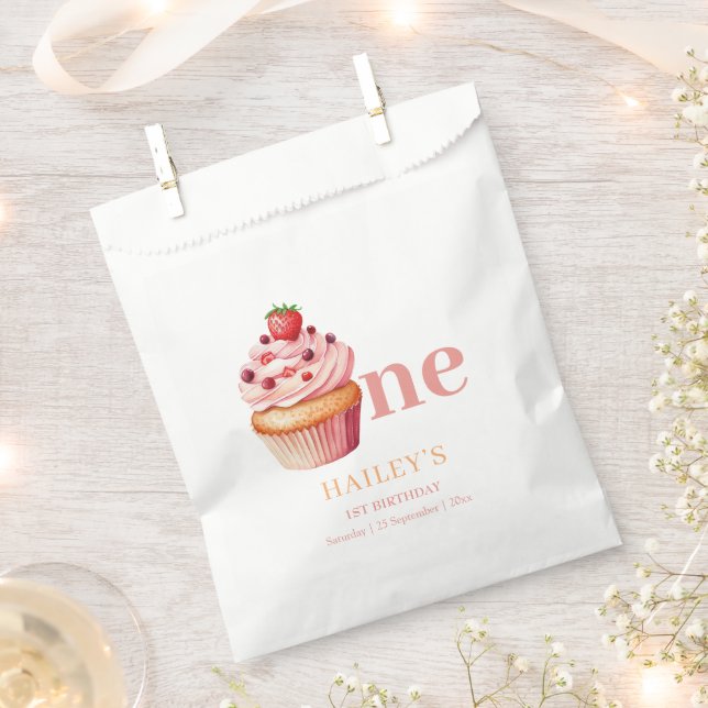 Sacolinha Convite de aniversário de cupcake, primeiro aniver (Cortado)