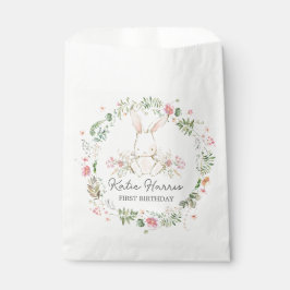 Sacolinha Convite para o aniversário de Bunny, um coelho é u
