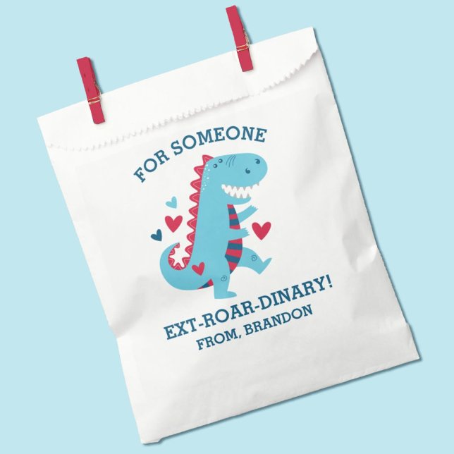 Sacolinha Dia de os namorados de Dinossauro para Salas de Au (Cute Valentine's Day classroom favor bag.  Great for a school Valentine's Day gift exchange)