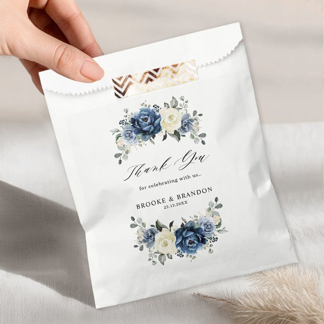 Sacolinha Dusty Blue Marinho Champanhe Ivory Floral Casament (Dusty Blue Navy Champagne Ivory Floral Wedding Favor Bag)