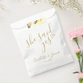 Sacolinha Ela Disse Sim Festa de noivado Chic Dourada