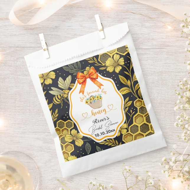 Sacolinha Ela Encontrou Seu Chuveiro de Noiva de Mel  (Cortado)