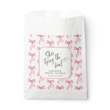 Ela Está Dando o Nó Chá de Noiva