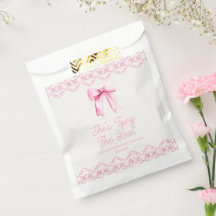Ela Está Dando o Nó Laço Rosa Chuveiro de Noiva