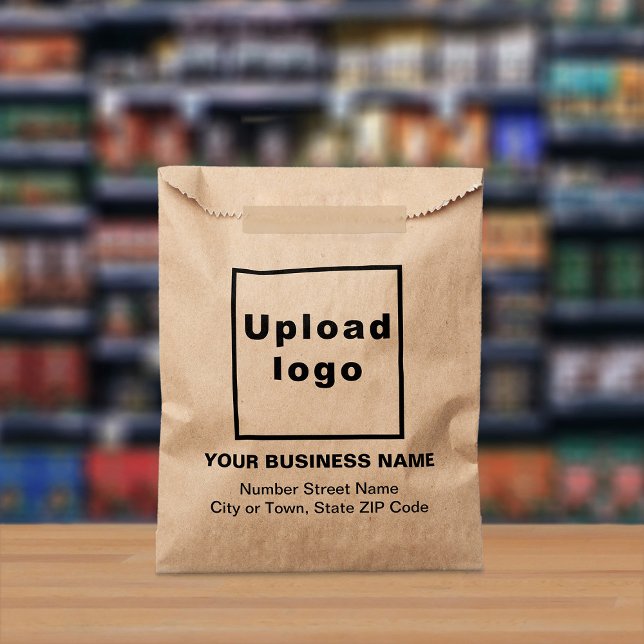 Sacolinha Endereço Comercial na Bag de Papel Marrom (Brown paper bag with your business logo, name and address displayed in a store)