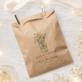 Sacolinha Favor de flores em jarra de pedreiro rústica