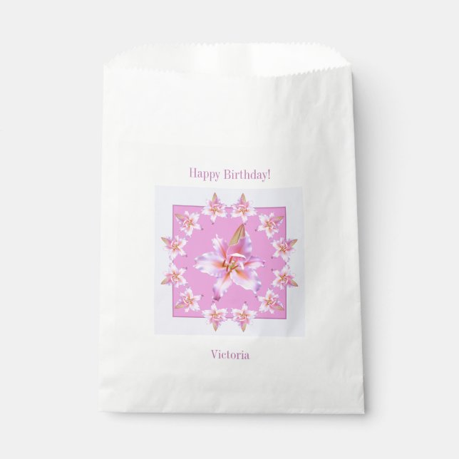 Sacolinha Feliz Aniversário Favorece Bolsas Lírios Lavandas  (Frente)