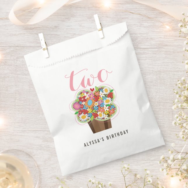 Sacolinha Festa de segundo aniversário da Cupcake primavera (Cortado)